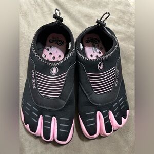 Body Glove Women's Barefoot 3T Pull On Comfort Water Shoes Black/Pink Size:8